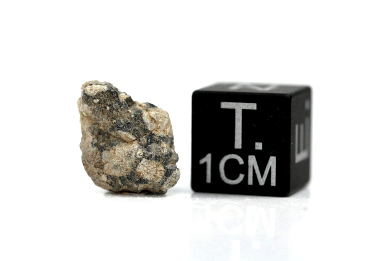 NWA 11407 Mond Meteorit - 0,690 g