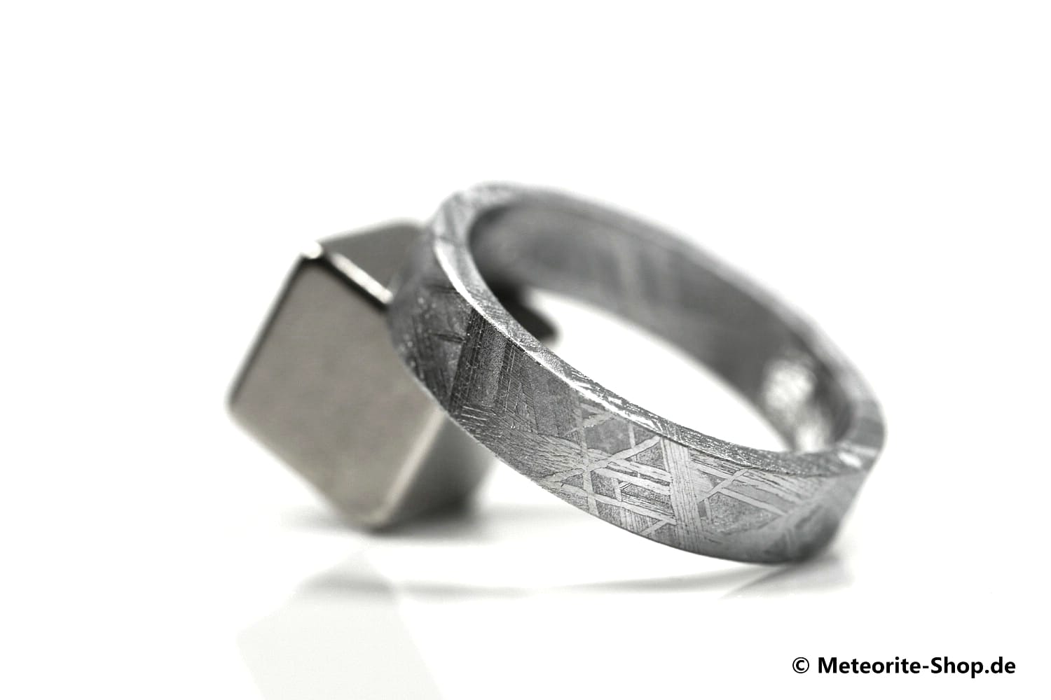 Eisen-Meteorit Ring (Muonionalusta | Unisex | Veredelt) - 3,00 bis 5,00 g