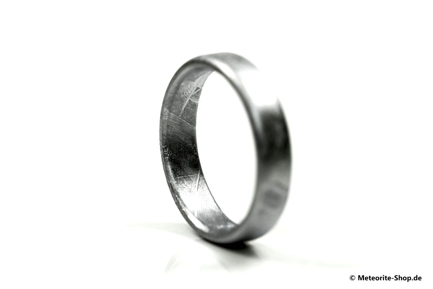 Eisen-Meteorit Ring (Muonionalusta | Unisex | Bombiert | Veredelt) - 3,00 bis 5,00 g