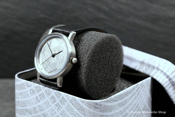 Meteoriten-Uhr Chronos ANITRA Meteoriten-Uhr Chronos ANITRA