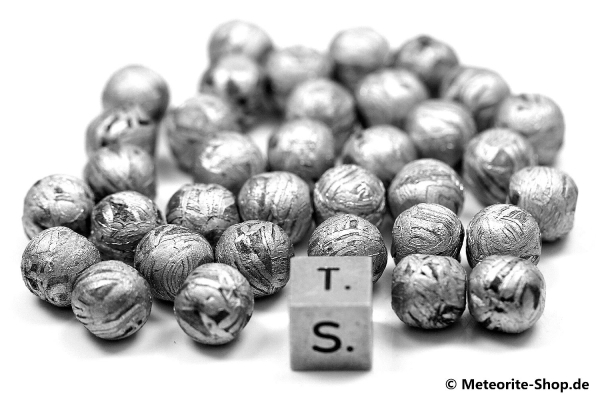 Aletai Meteorit als Kugel - 3,70 g